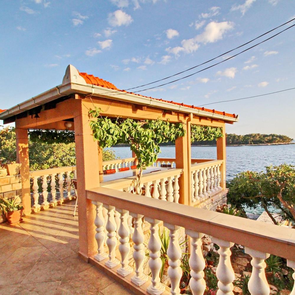 Apartments Villa Senija