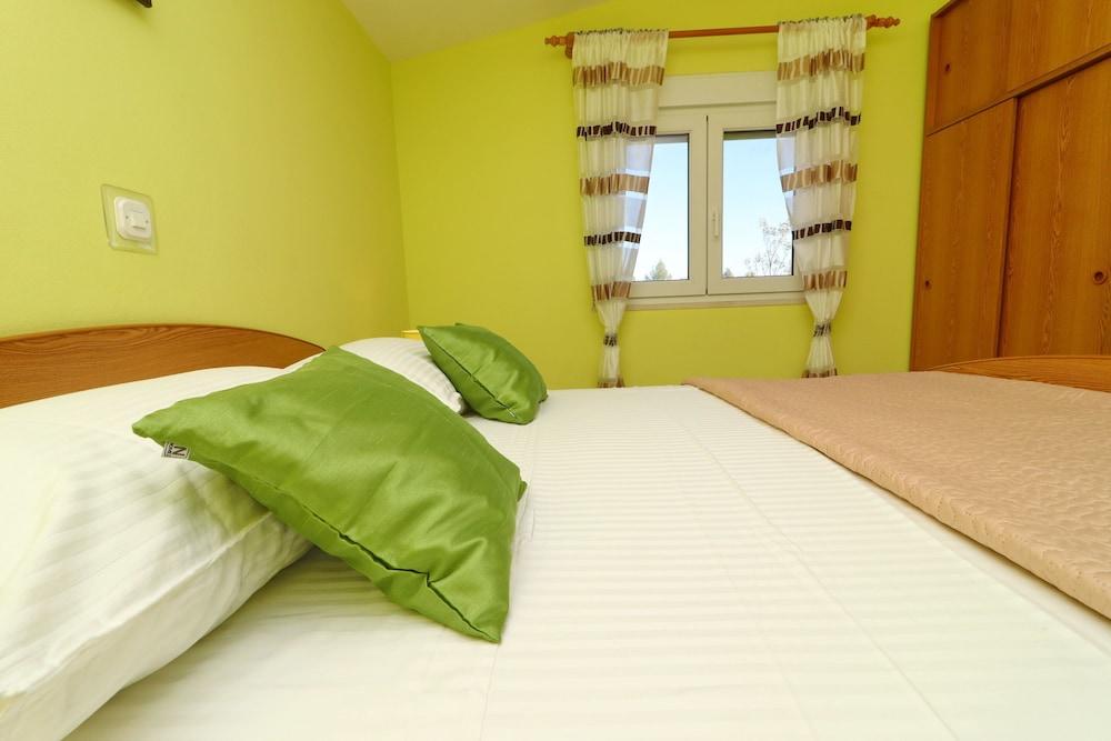 Apartments Villa Senija