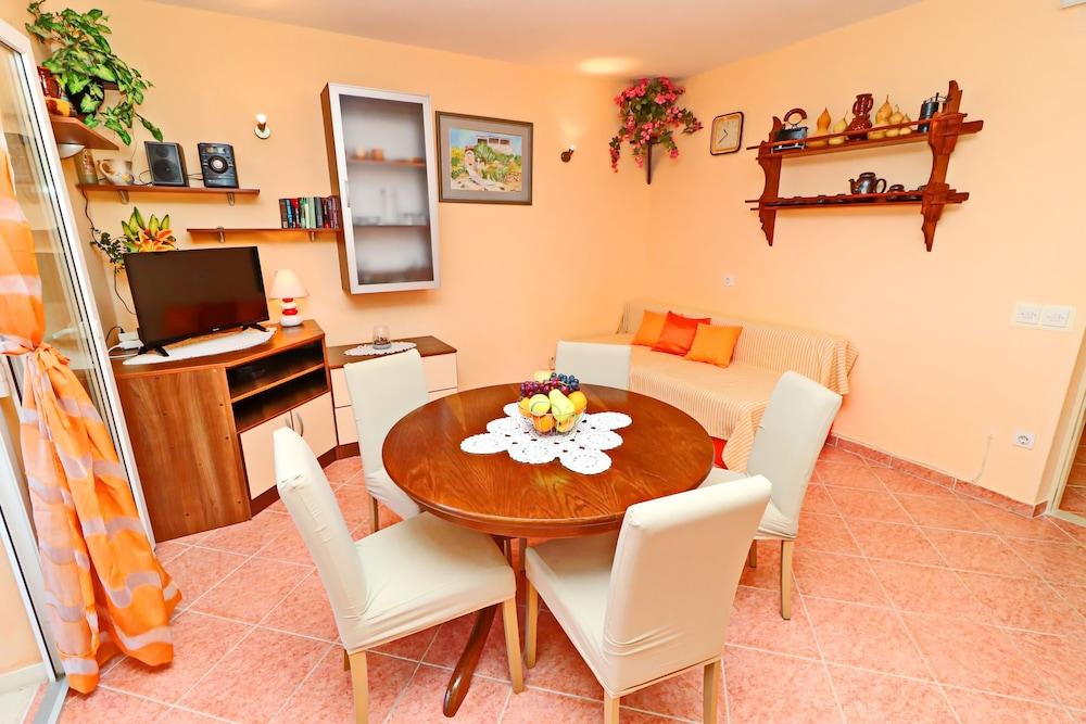 Apartments Villa Senija