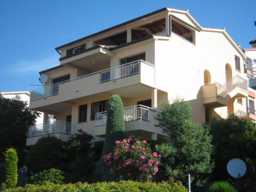 Apartments Mareblu