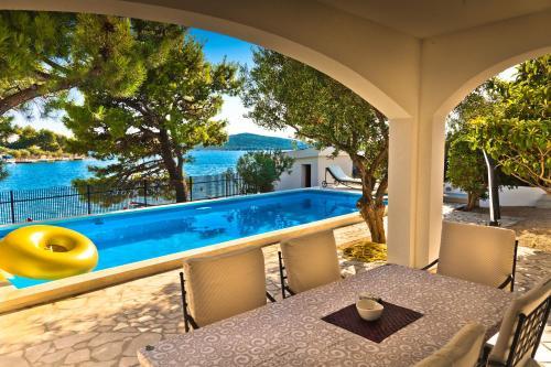 Delux Villa Hedonica