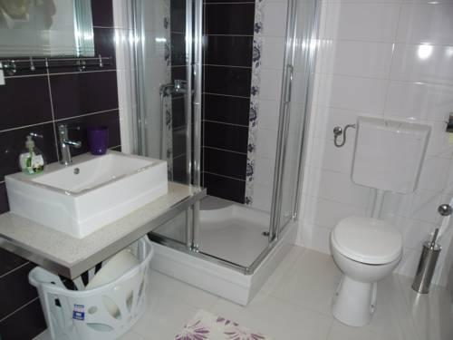 Apartments Jerine