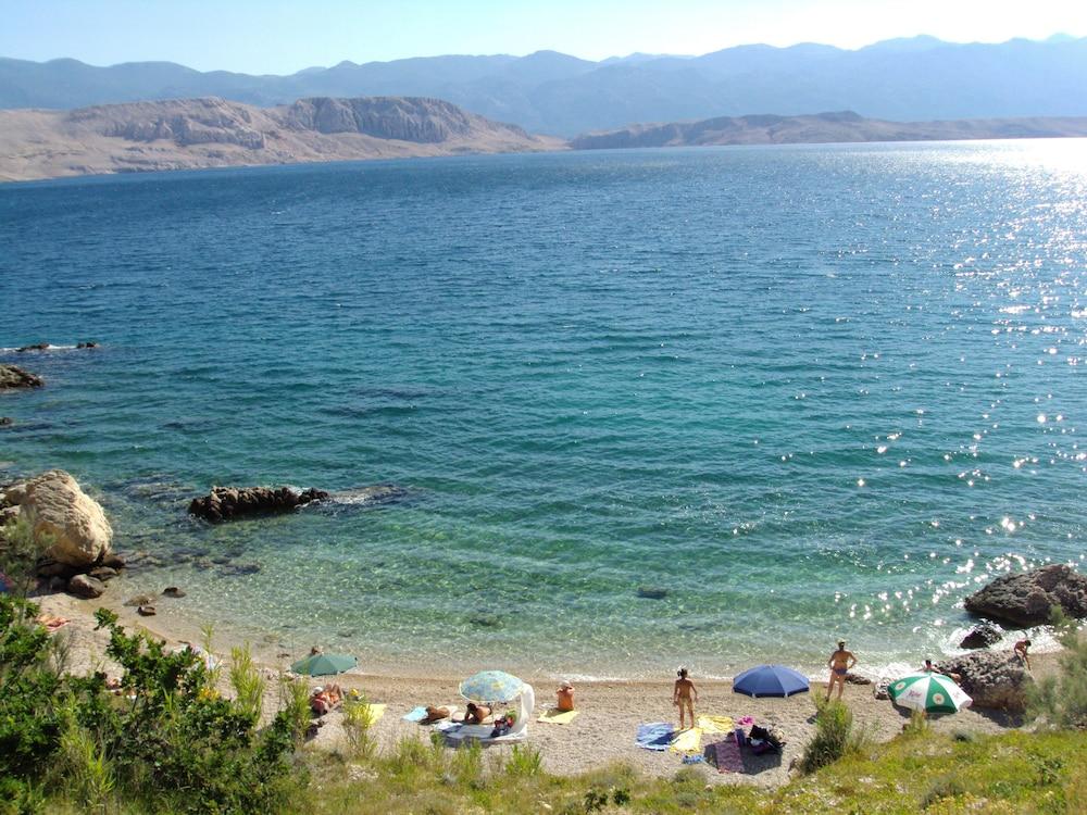 Rooms and Apartments Galeb