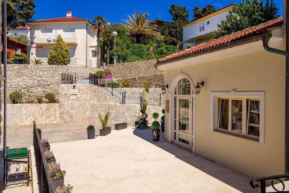 Villas Arbia-Margita