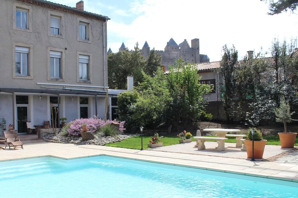 Carcas Hotes Guest House