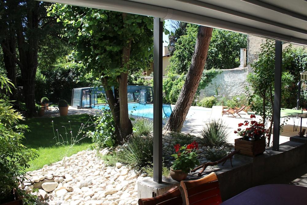 Carcas Hotes Guest House