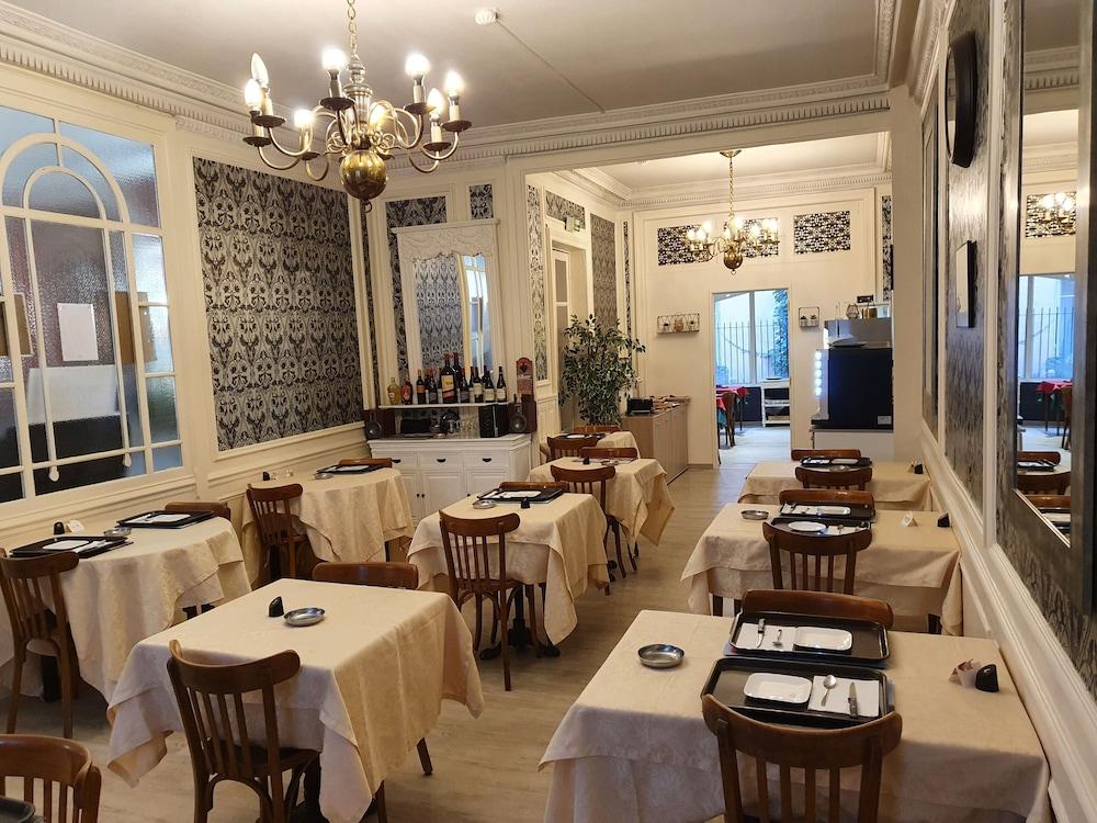 Hotel Riviera