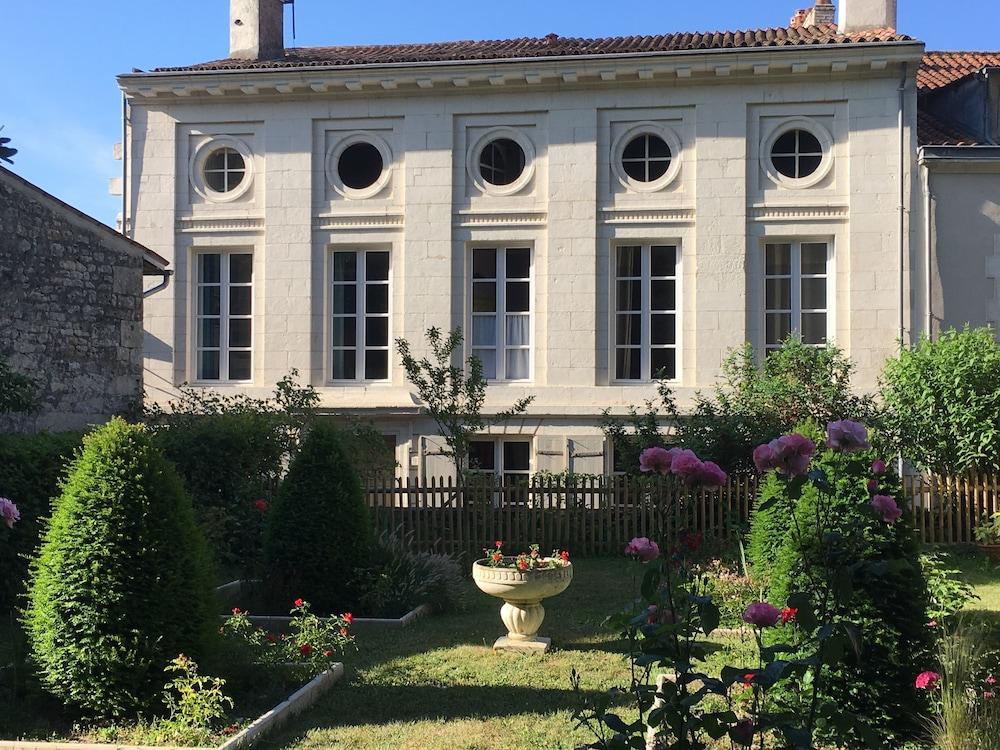 Beaux Esprits Chambres d'Hotes & Séminaires
