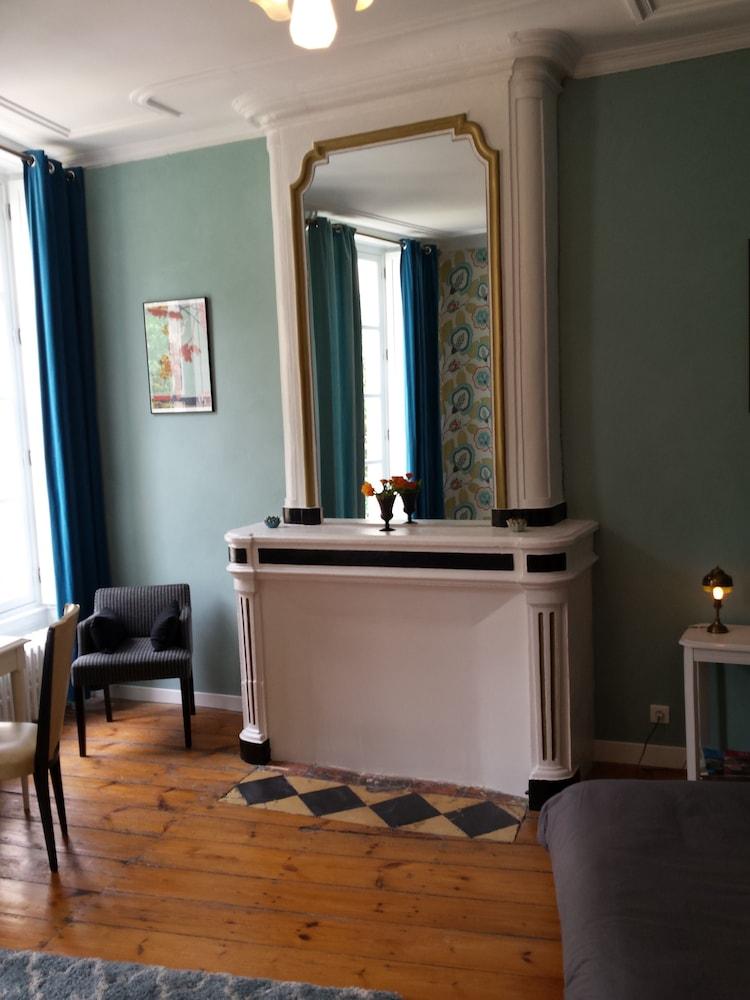 Beaux Esprits Chambres d'Hotes & Séminaires