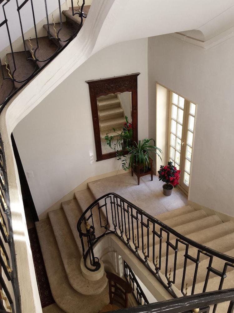 Beaux Esprits Chambres d'Hotes & Séminaires