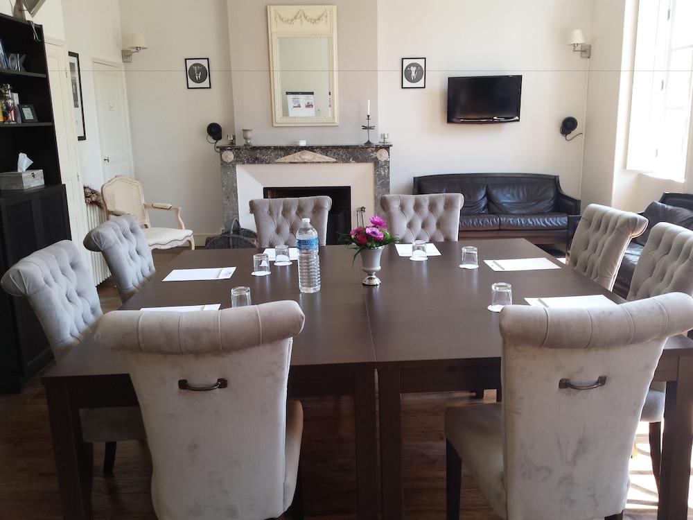 Beaux Esprits Chambres d'Hotes & Séminaires