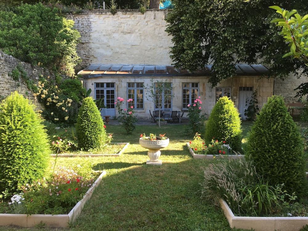 Beaux Esprits Chambres d'Hotes & Séminaires