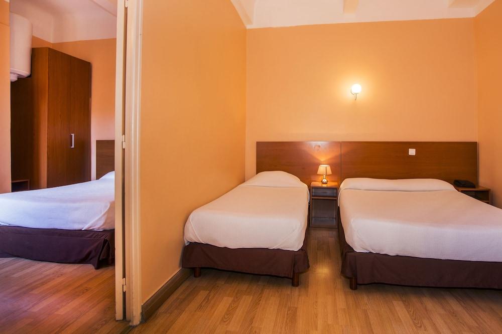 Le Dauphin Hotel & Restaurant