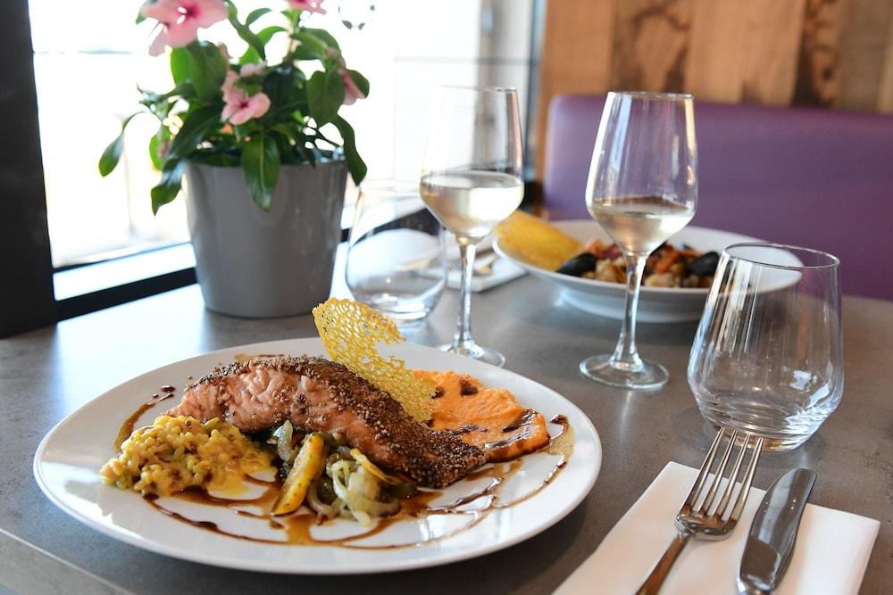 Hotel Restaurant Les Galets Bleus