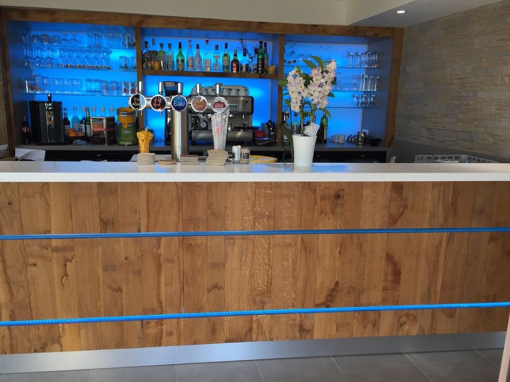 Hotel Restaurant Les Galets Bleus