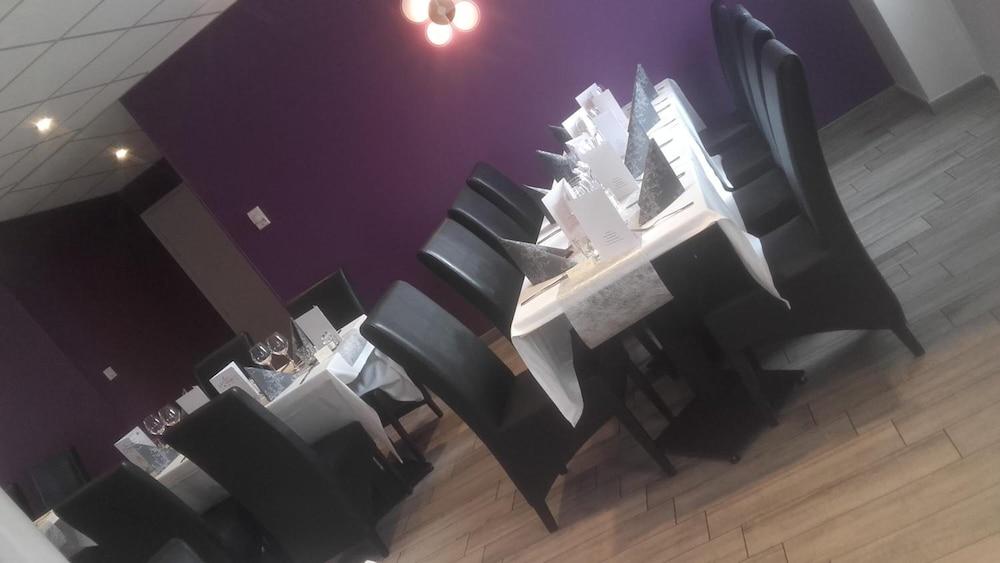 Hotel du Parc & Restaurant Rouget de Lisle