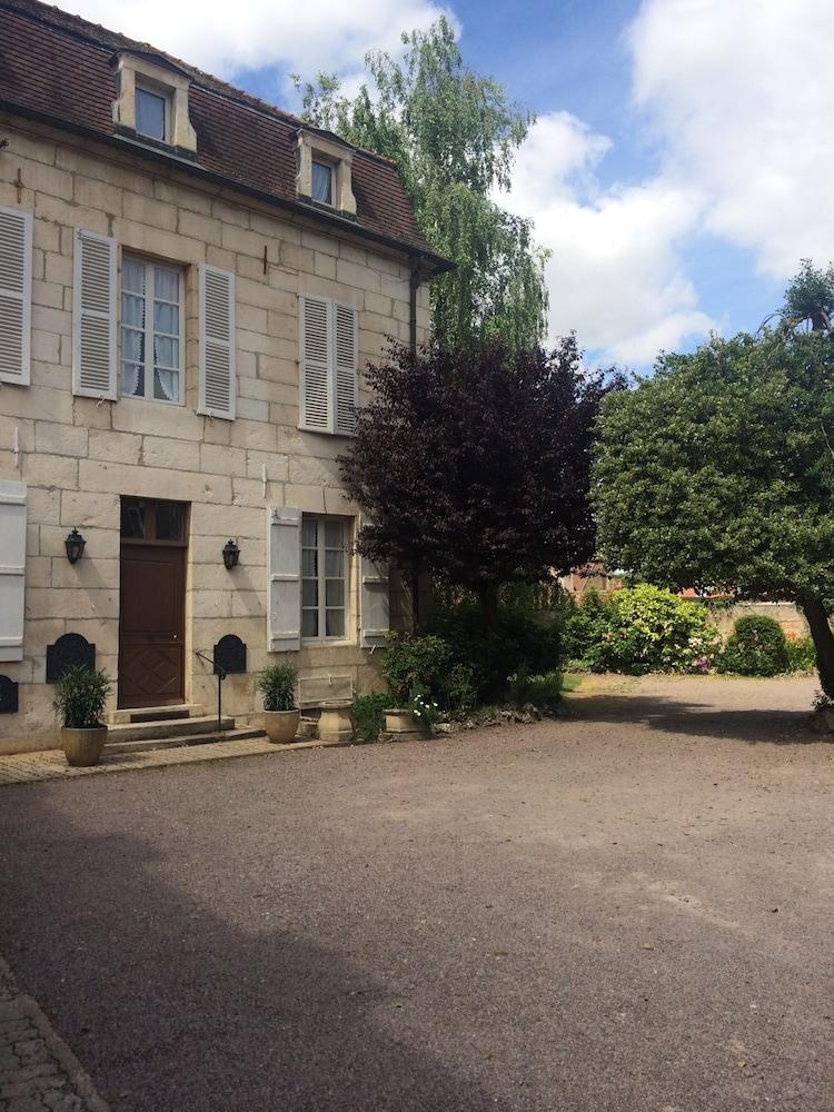 Hotel Des Cymaises