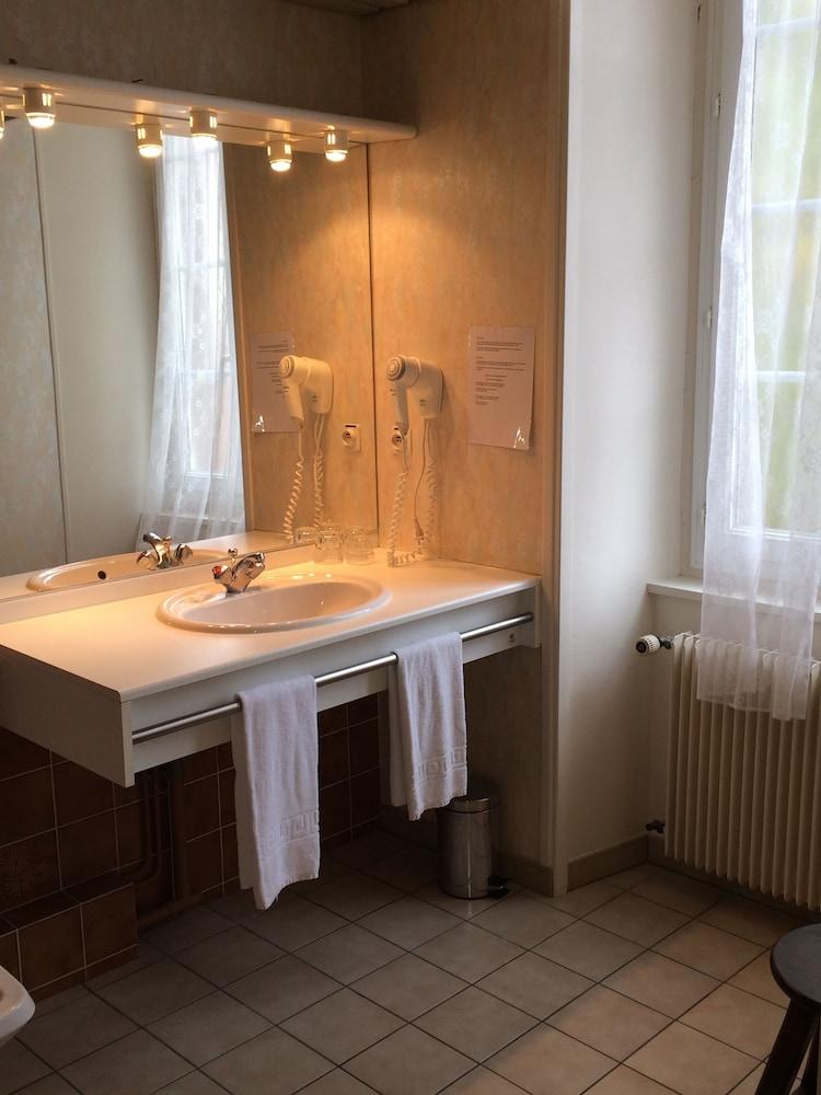Hotel Des Cymaises
