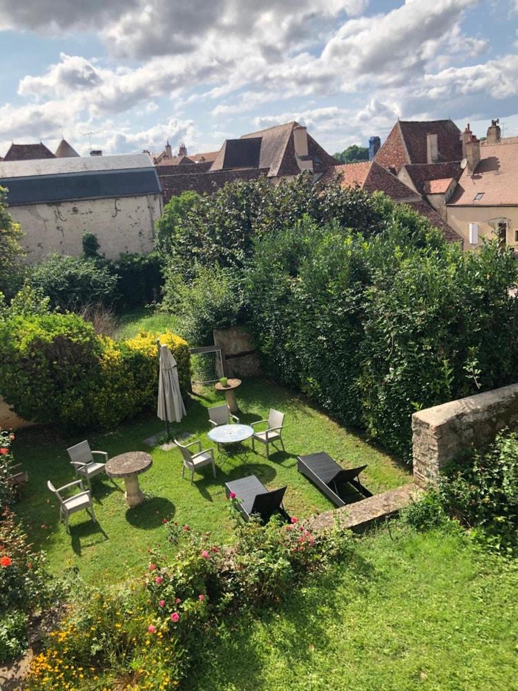 Hotel Des Cymaises