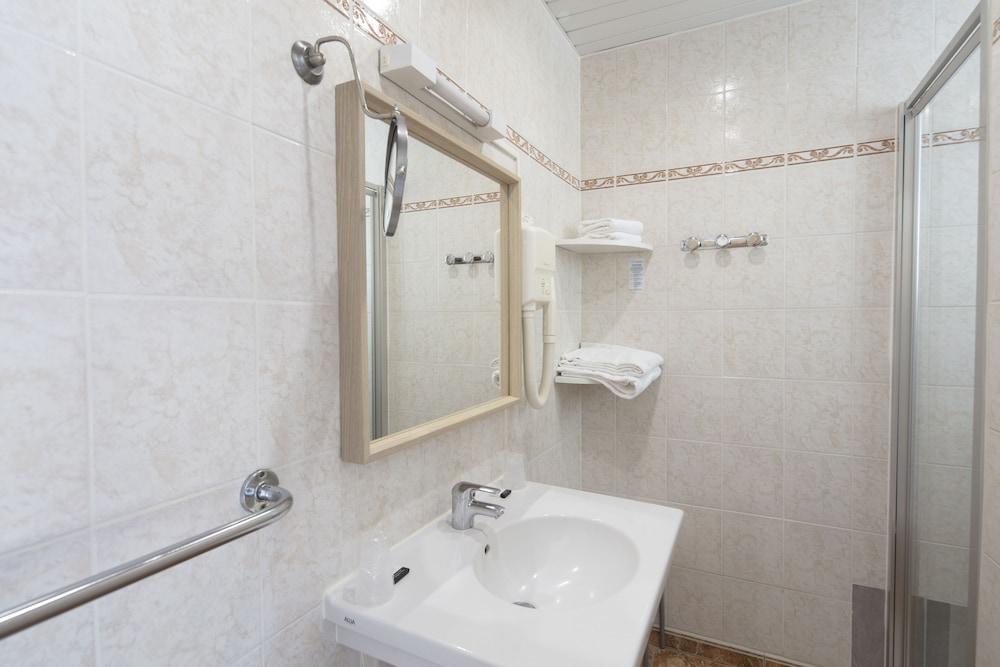 Hotel - Restaurant Les Rocailles