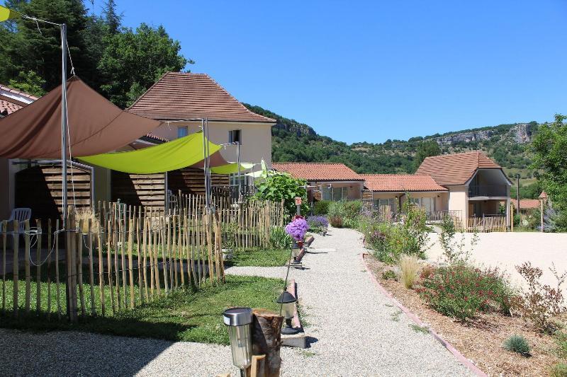 Logis Hotel Gite La Peyrade