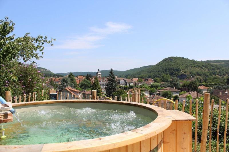 Logis Hotel Gite La Peyrade