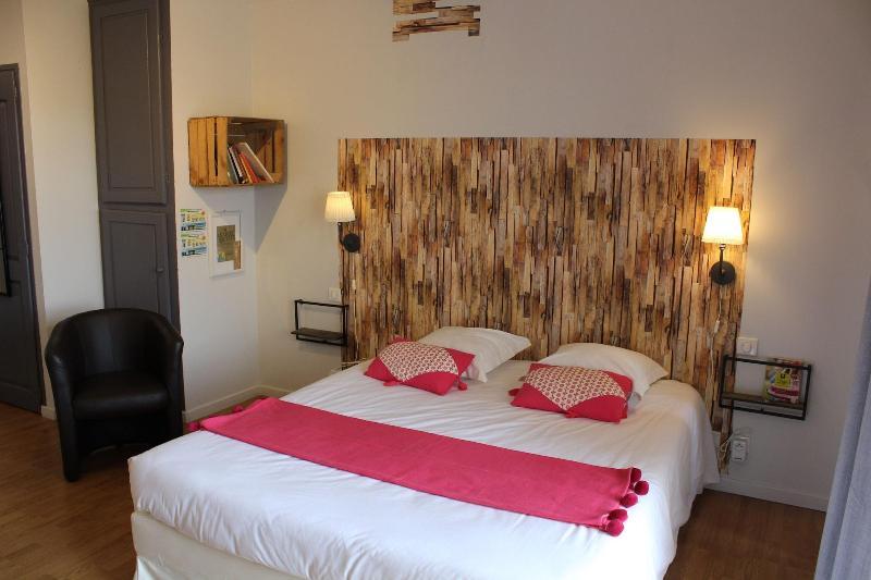 Logis Hotel Gite La Peyrade