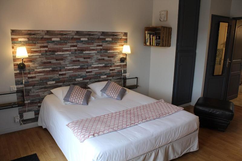 Logis Hotel Gite La Peyrade