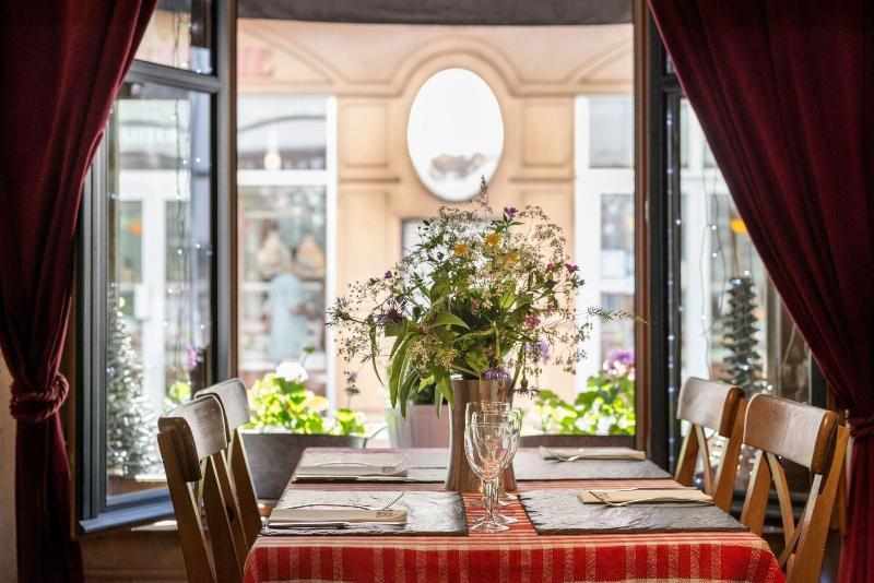Logis Hotel de Russie