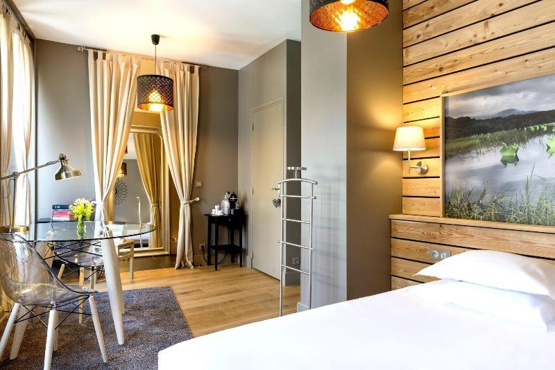 Logis Hotel de Russie