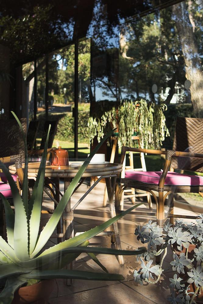 Residence Hoteliere les Acanthes