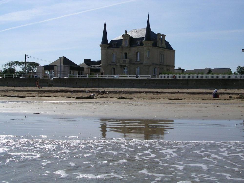 Le Manoir Des Tourelles