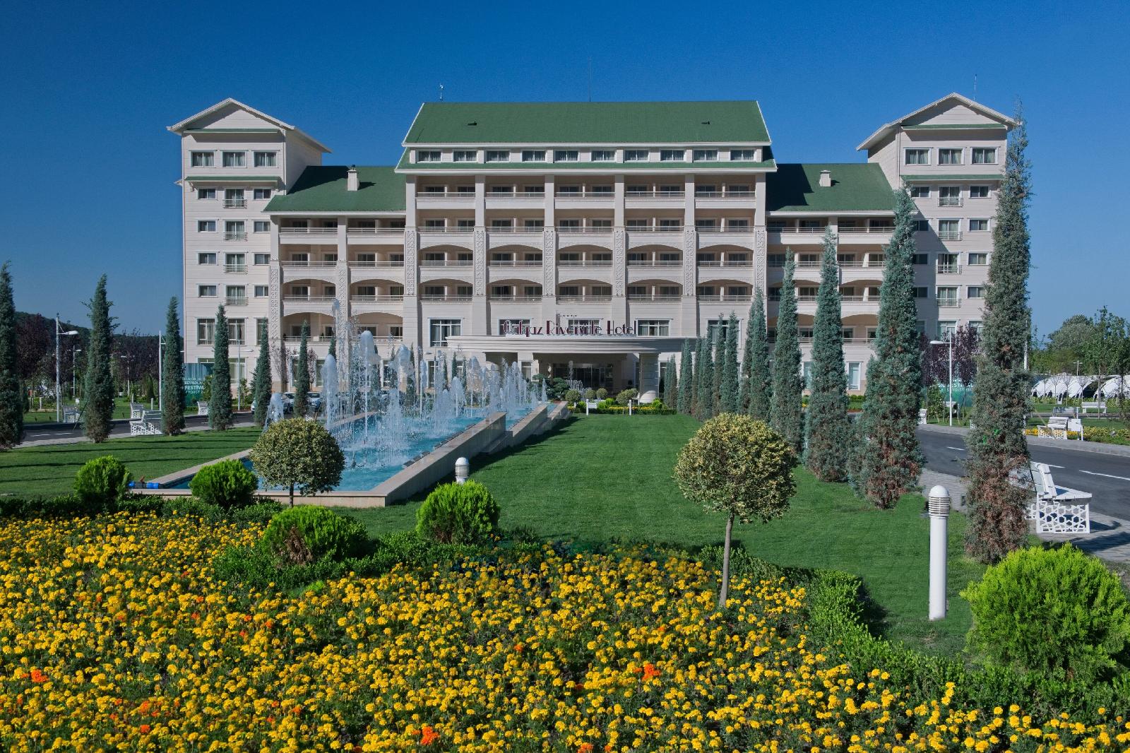 Qafqaz Riverside Hotel