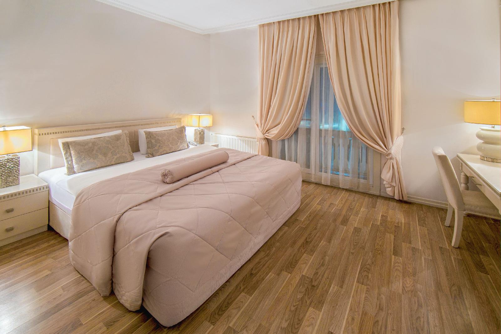 Qafqaz Riverside Hotel