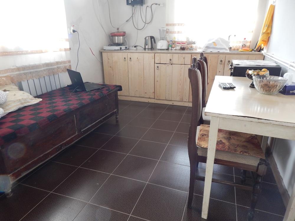 Arami Guesthouse