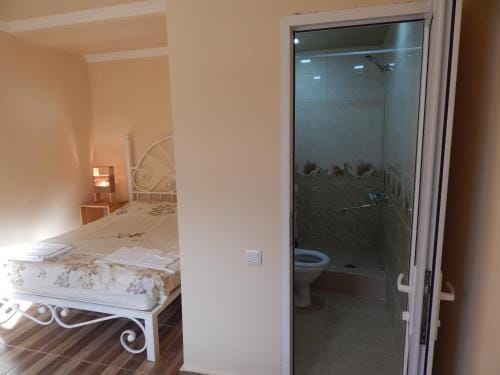 Arami Guesthouse