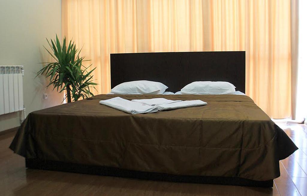 Benefice Mini-Hotel & Tours