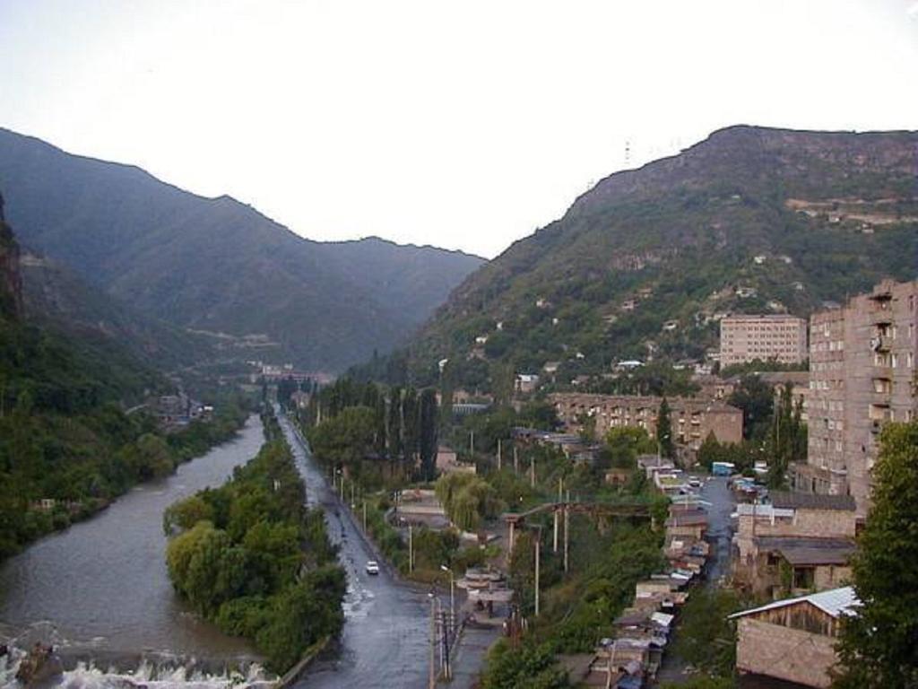 Sanahin Bridge Hotel