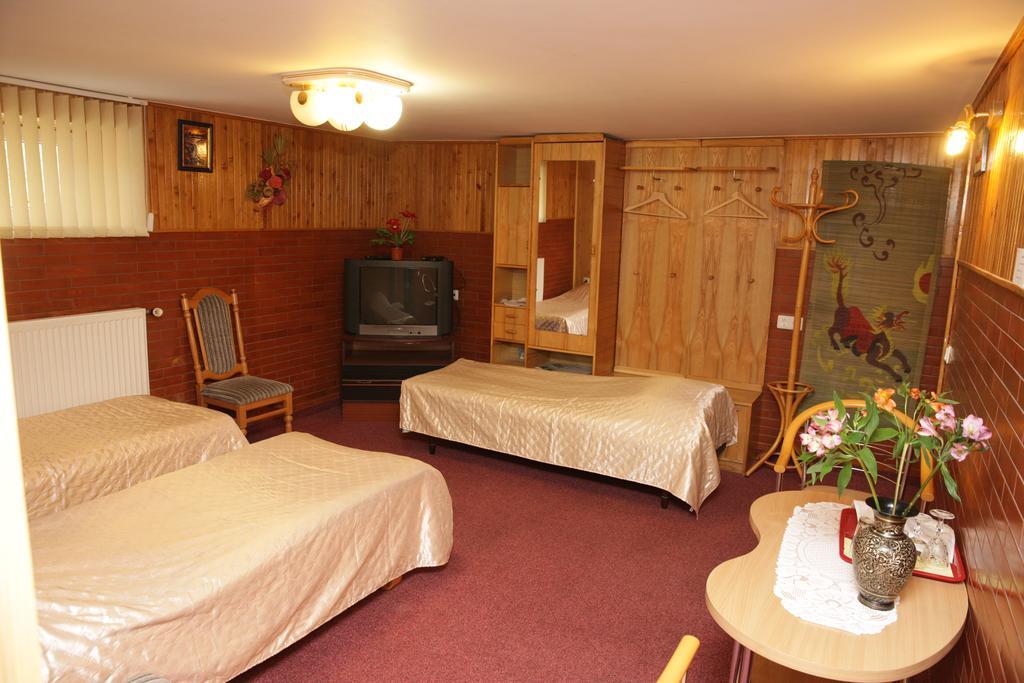 Linas Hotel