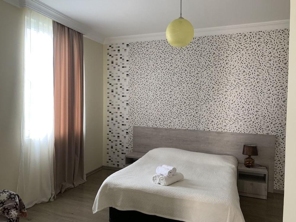 Hotel Amigo I