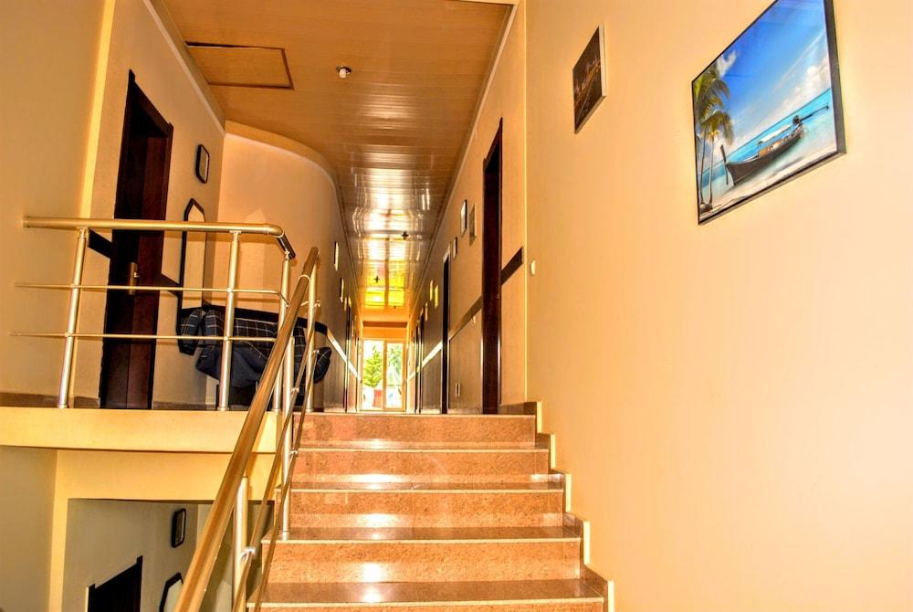 Hotel Amigo I