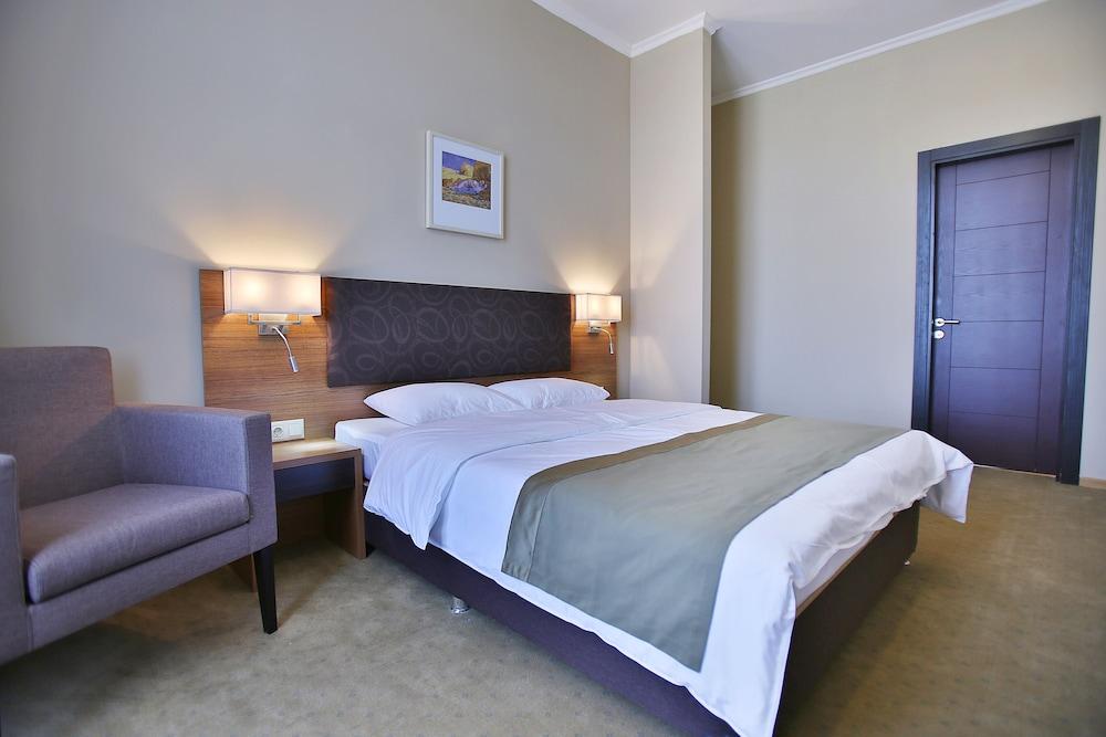 Tskaltubo Plaza Hotel & Resort