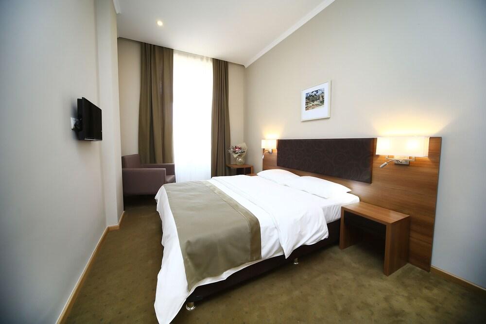 Tskaltubo Plaza Hotel & Resort