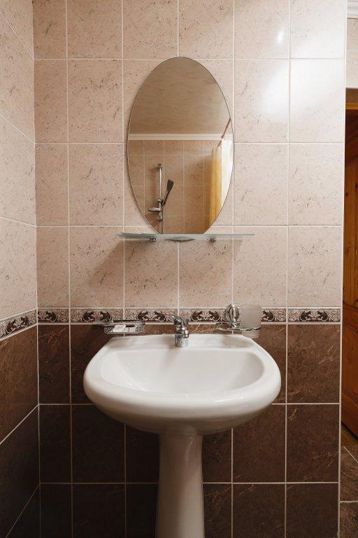 Lera Guesthouse