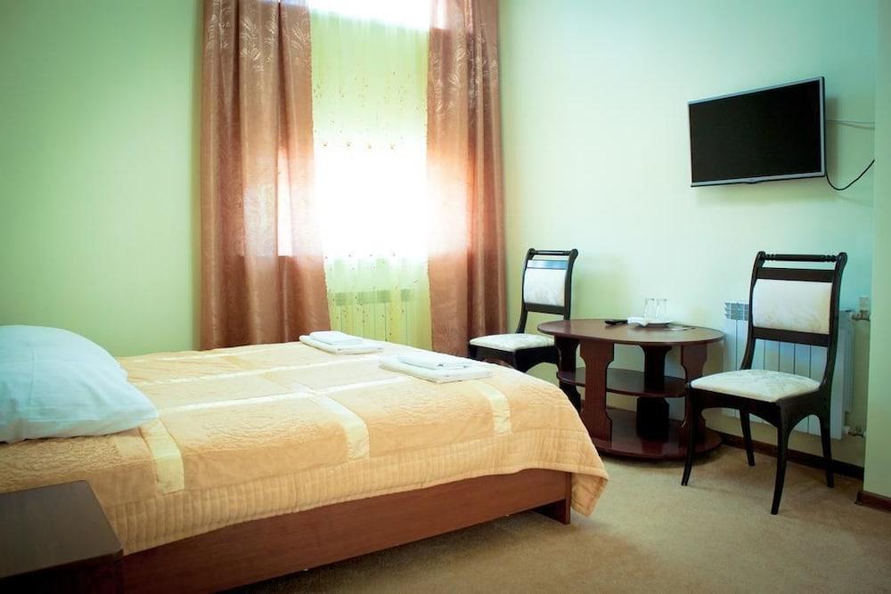 Korona Hotel