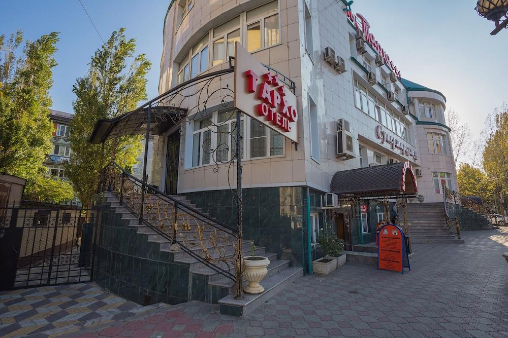 Tarkho Hotel