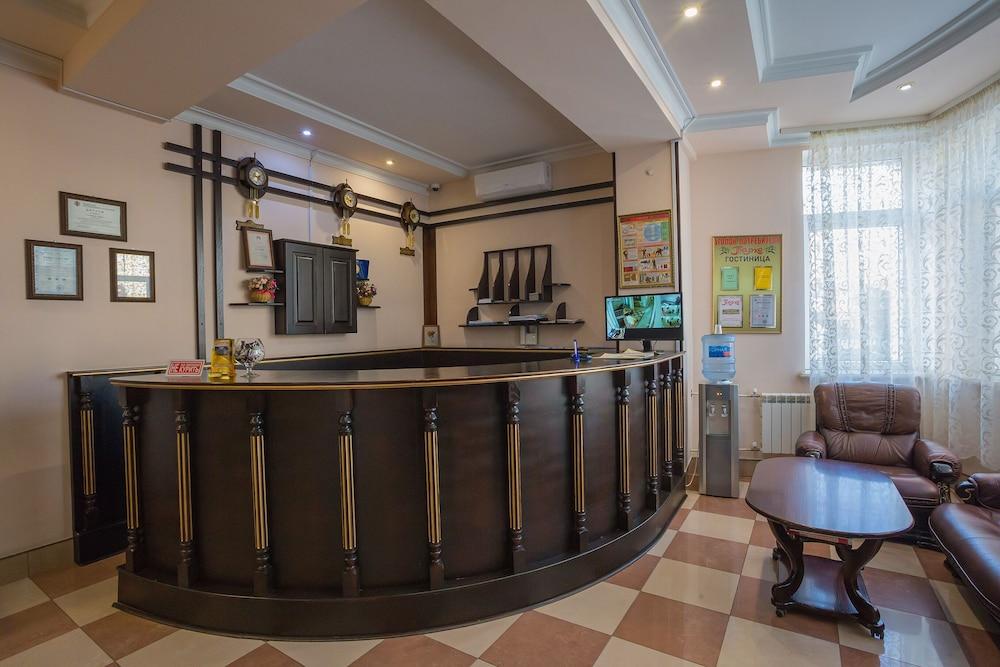 Tarkho Hotel