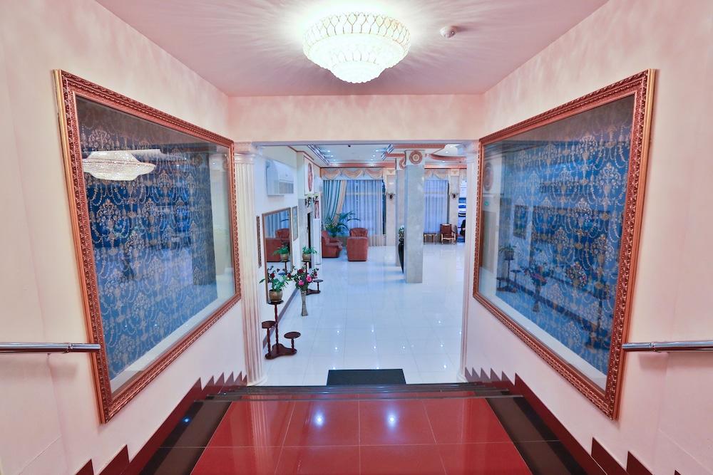 Abu Dagi Hotel