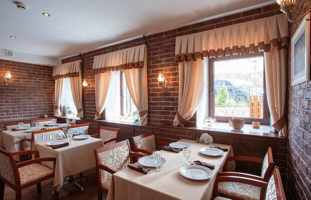 Boyarskiy Dvor Hotel