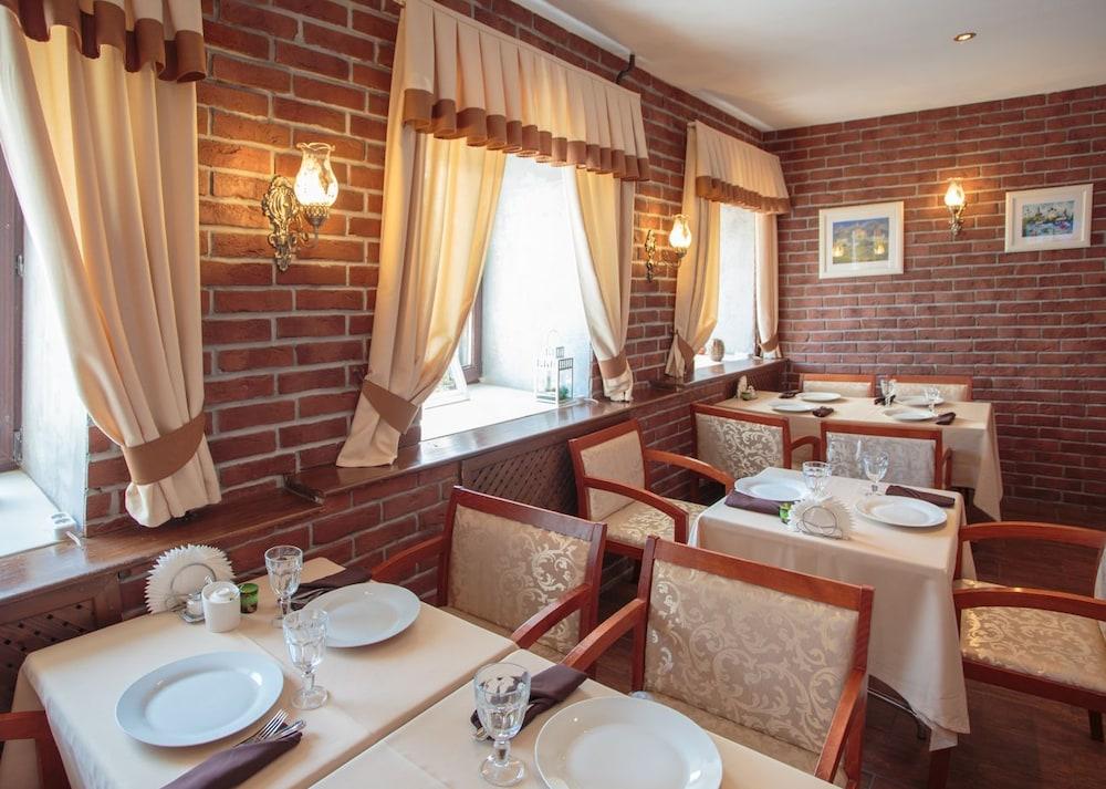 Boyarskiy Dvor Hotel